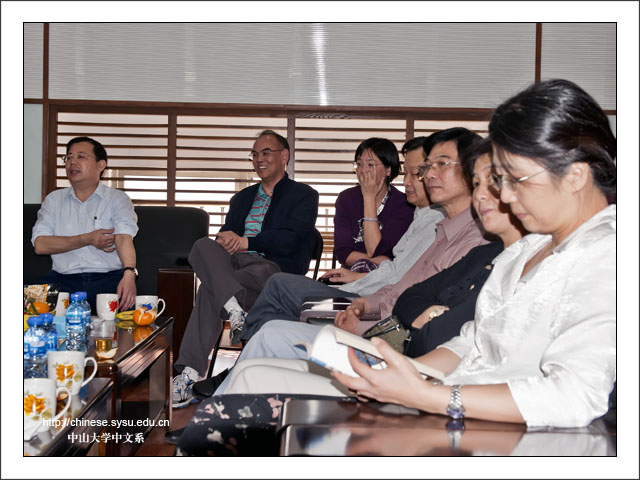 我系80级和86级校友回校参加值年校友活动