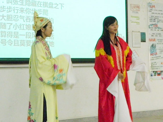 群雄逐鹿慎思人展风采，一展身手博学者试锋芒——记威廉williamhill第八届中华传统文化知识竞赛