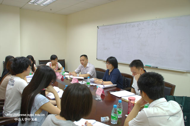 2008级本科毕业论文答辩会顺利完成